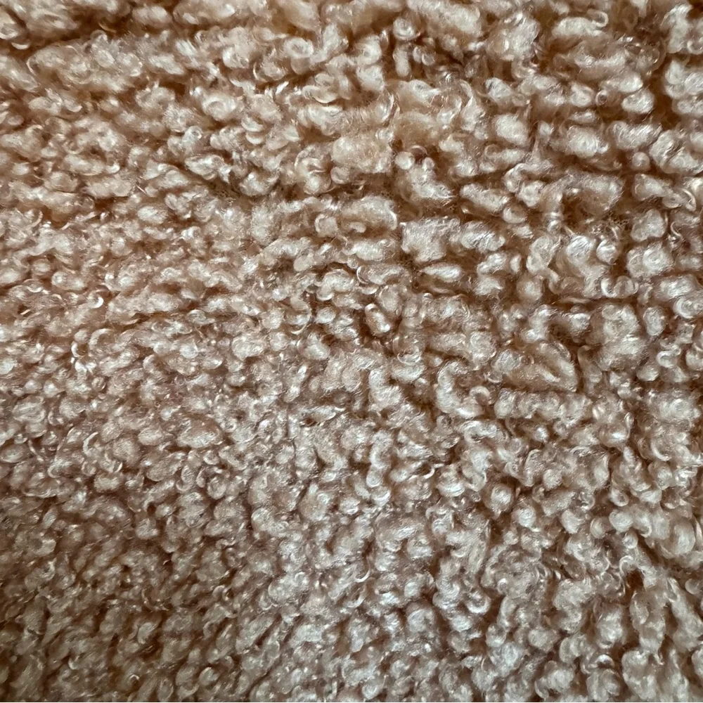 Uniqlo Burnt Peach Berber Fleece Crewneck Sweater. Size XL - Picture 4 of 6